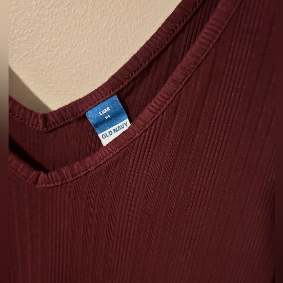 Old Navy double v-neck, ribbed, maroon tank top - Picture 3 of 3